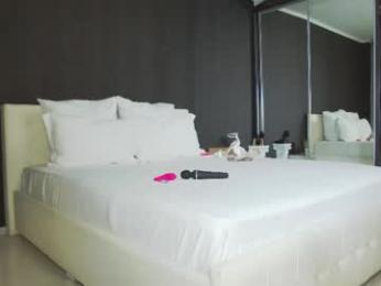 hefner_girl chaturbate stream image