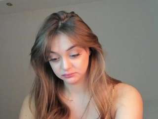 may-flowere camsoda stream image