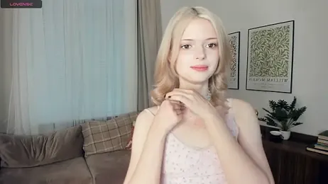 LaureMestler stripchat stream image