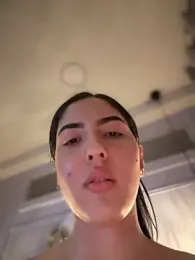 Sofia_Collins- stripchat stream image