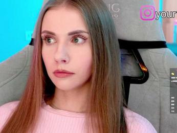 VikkiExtraCheese bongacams stream image