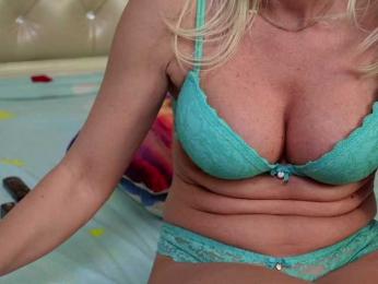 CarmellaAngel bongacams stream image