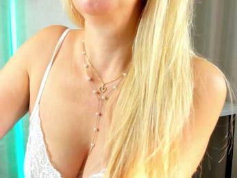 WoyKira bongacams stream image