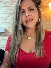 _Abril-Office1 stripchat stream image