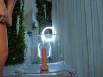 zinasquirts chaturbate stream image