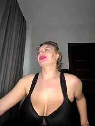 Evellyn stripchat stream image