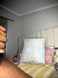 Bustygoddess32 stripchat stream image