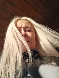 MILFBARBY stripchat stream image