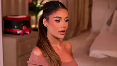 YasmineShaw stripchat stream image