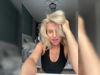 -Molly- bongacams stream image