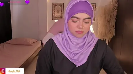 shayla_18 stripchat stream image