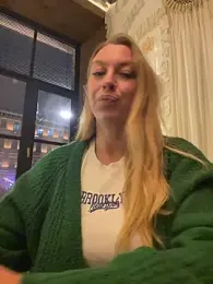 Sweet___Emily stripchat stream image