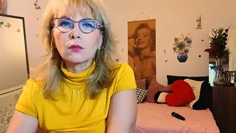 elacoquette stripchat stream image