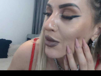 lovelyblondyx bongacams stream image