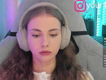 VikkiExtraCheese bongacams stream image