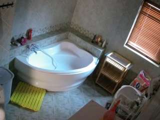 voyeurcam-julmodels-bath-1st-2 camsoda stream image