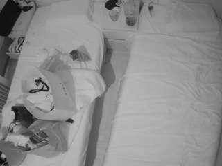 voyeurcam-julmodels-bed-5 camsoda stream image