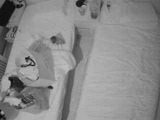 voyeurcam-julmodels-bed-5 camsoda stream image