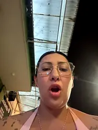 You-kitty2025 stripchat stream image