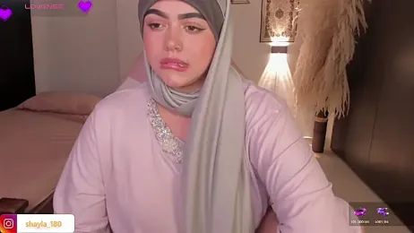 shayla_18 stripchat stream image