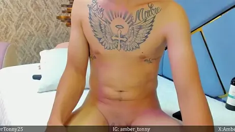 amber_tonny25 stripchat stream image