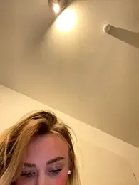 CherryEmmy stripchat stream image