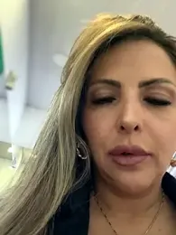 _Abril-Office1 stripchat stream image