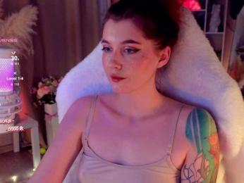 HoneyCherry bongacams stream image