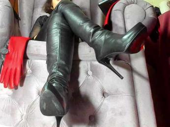 LadyLeather bongacams stream image