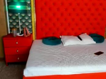 valleriejonnes chaturbate stream image