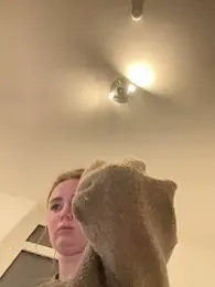 CherryEmmy stripchat stream image