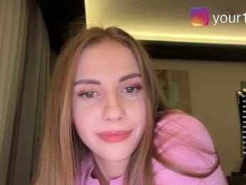 VikkiExtraCheese bongacams stream image