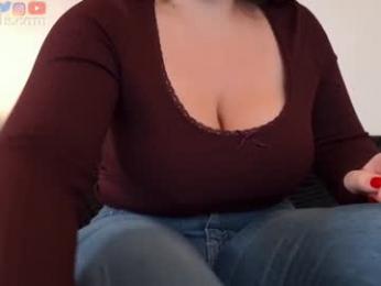 serareads chaturbate stream image