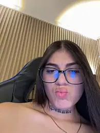 Sarasanders_4 stripchat stream image