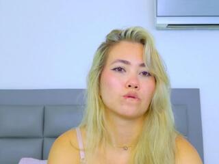 Azura Wave flirt4free stream image