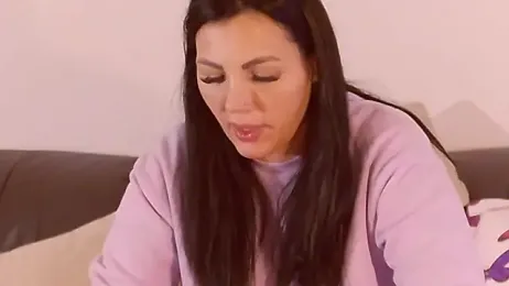 ReiyaRey stripchat stream image