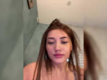 juicy-peachh bongacams stream image