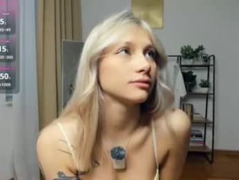 glossybabe_ chaturbate stream image