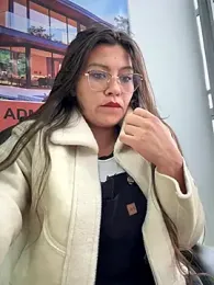 LIZ-06_ stripchat stream image