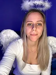 lunawolf21 stripchat stream image