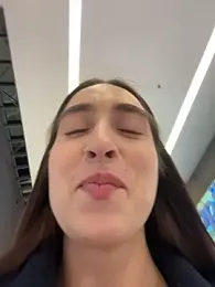 Holly_Play stripchat stream image