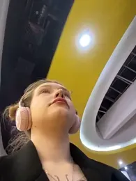 Honey___Hot stripchat stream image