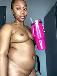 Pearl_00 stripchat stream image