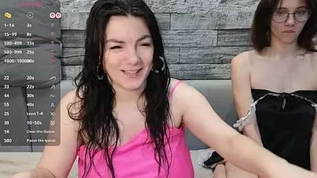 Vika_loves_you stripchat stream image