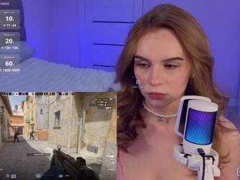 fymryn bongacams stream image