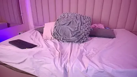 KellyOlsenbe stripchat stream image