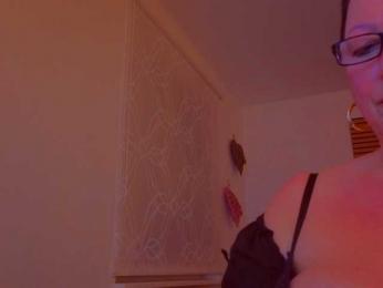 Connyat99 bongacams stream image