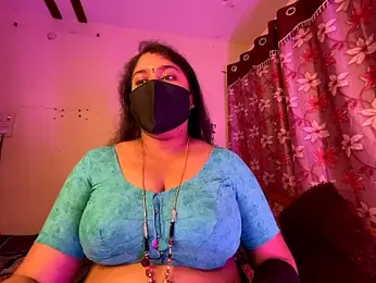 LouleyRanii stripchat stream image