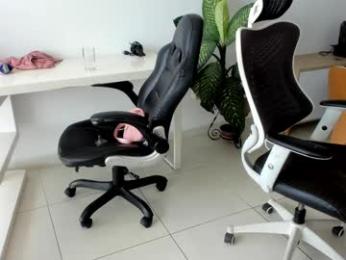 emillybrowm chaturbate stream image