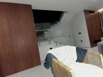 ehotlovea chaturbate stream image